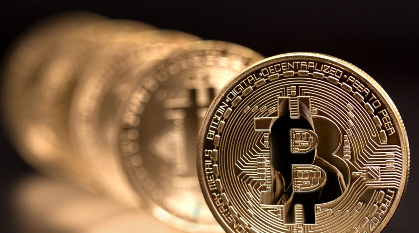 Hackers roubam bitcoins e empresa declara falência